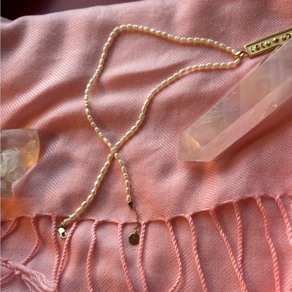 Jane Win Rice Pearl Necklace in 10k Gold - Picture 5 of 7